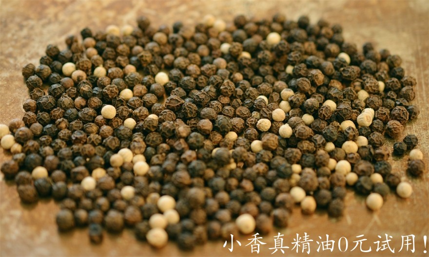 黑胡椒Image by congerdesign from Pixabay.jpg